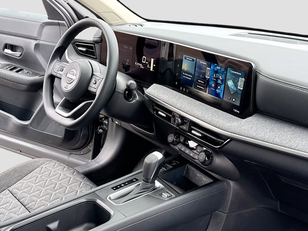 New 2026 Nissan Kicks SV image 5