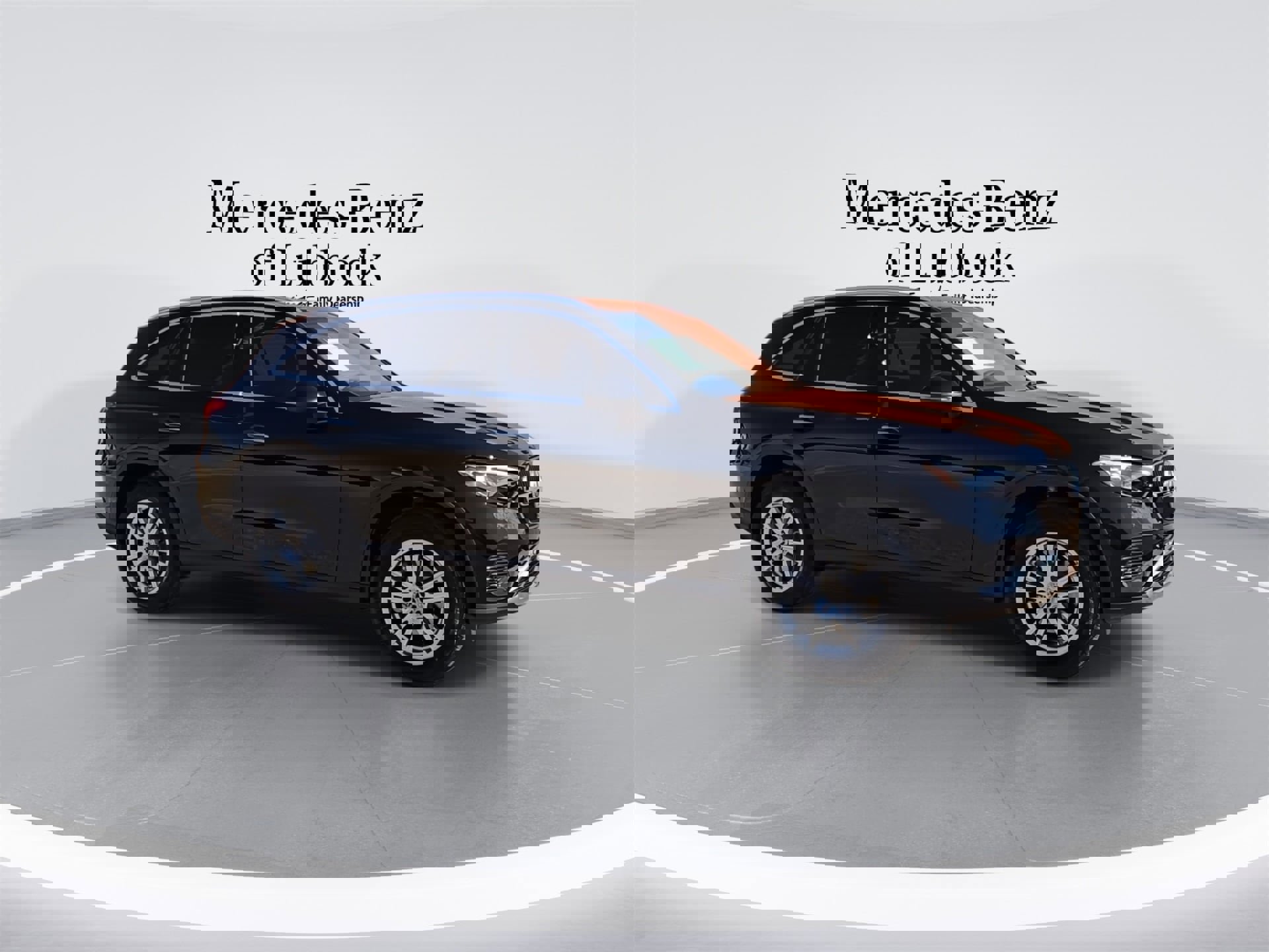 New 2026 Mercedes-Benz GLC 300 image 2