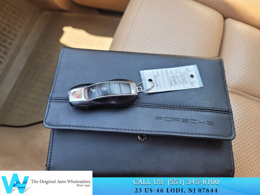 Used 2013 Porsche Cayenne S AWD/4WD image 25