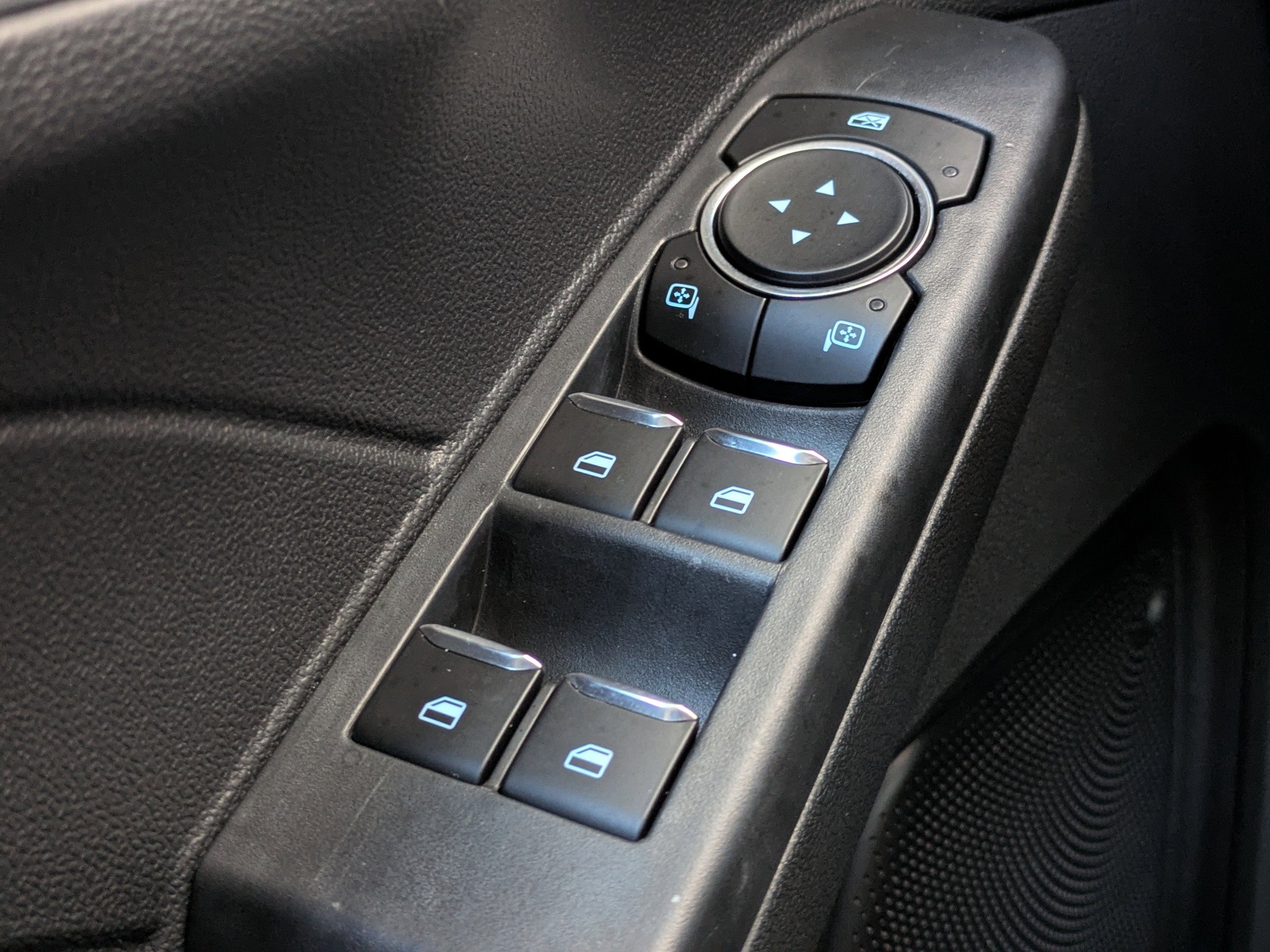 Certified 2023 Ford Escape Platinum AWD/4WD image 23