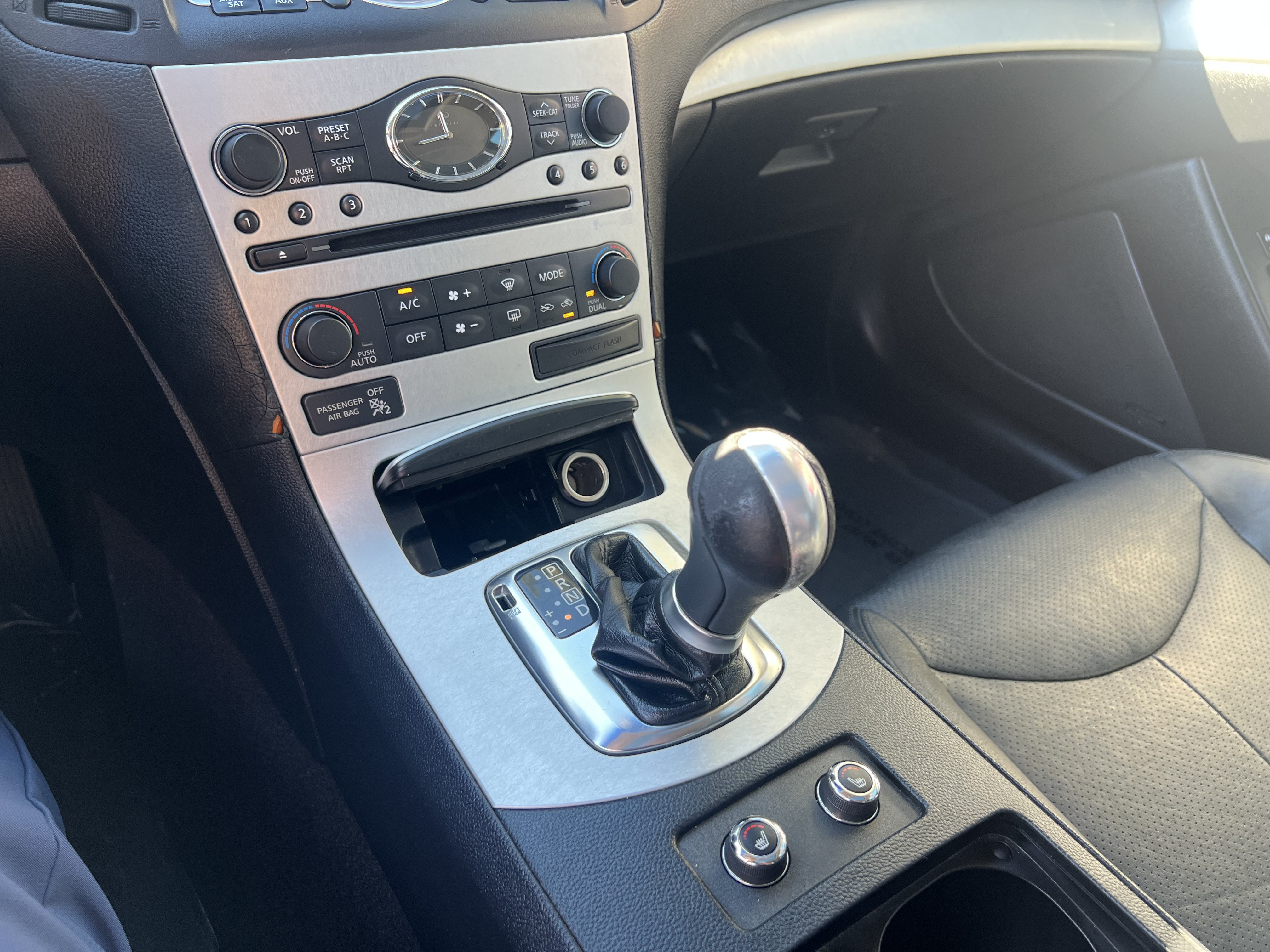 Used 2009 INFINITI G37 Journey w/ Premium Pkg RWD image 28