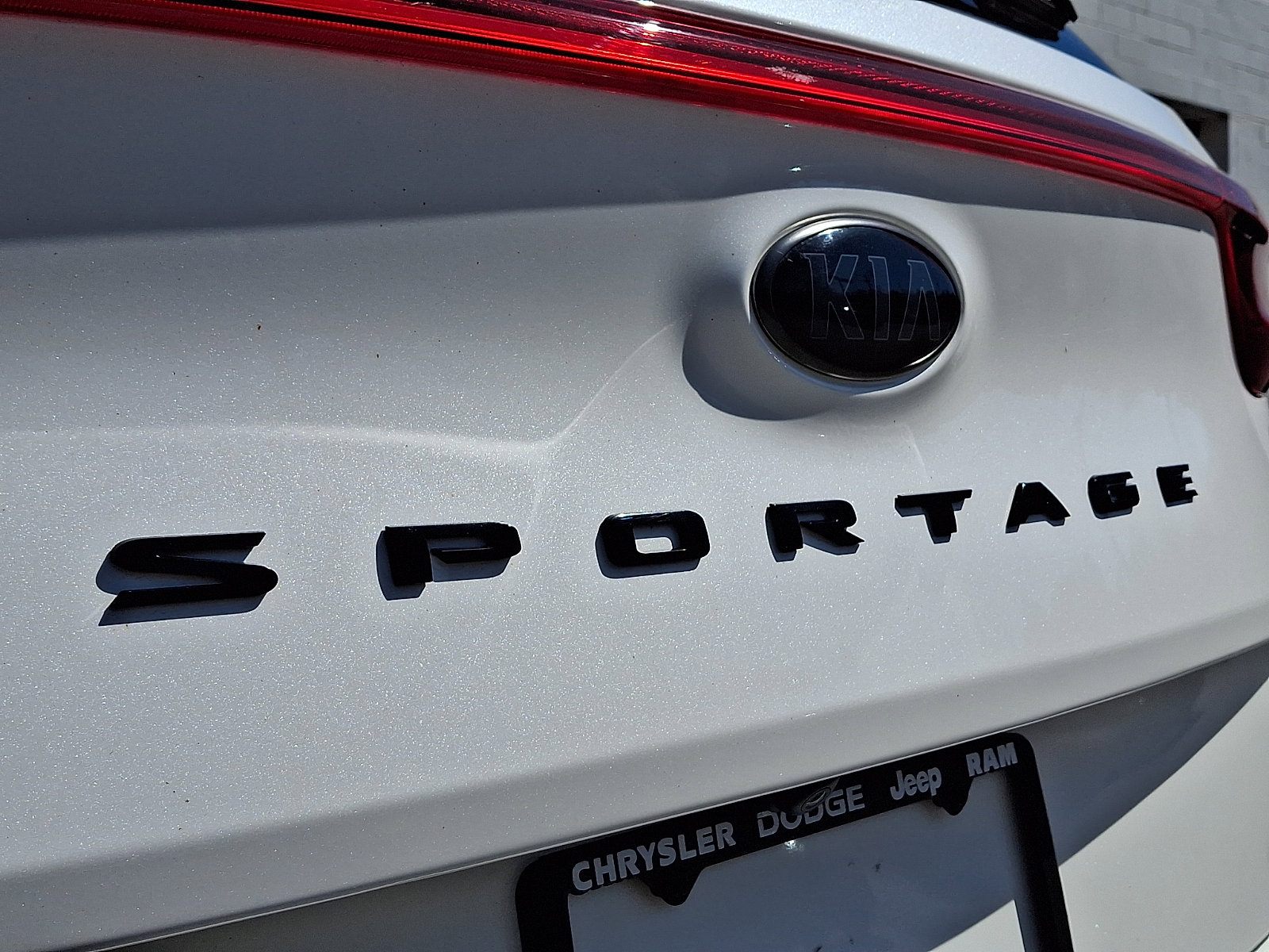 Used 2022 Kia Sportage Nightfall Edition image 31