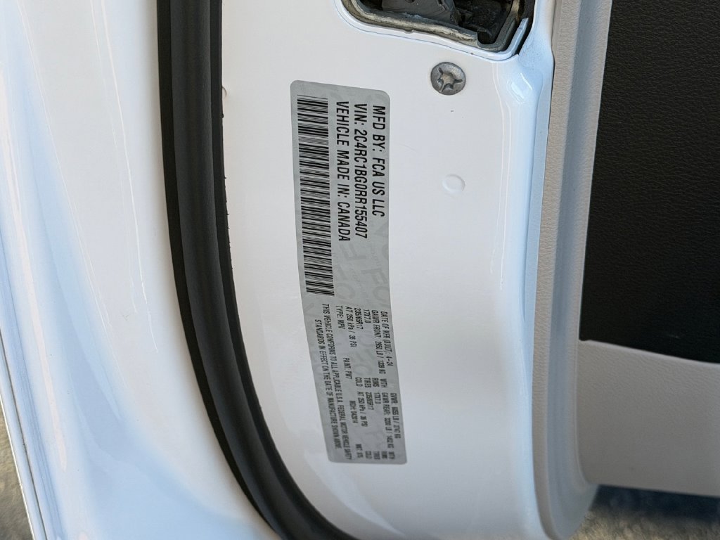 Used 2024 Chrysler Pacifica Touring-L FWD image 25
