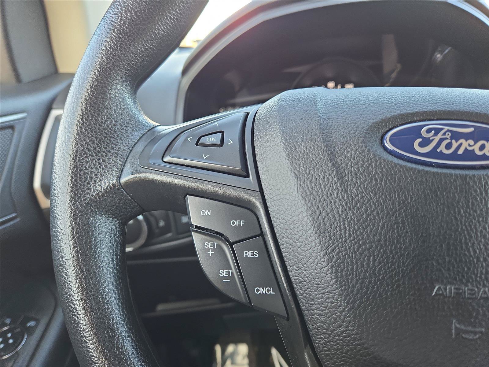 Used 2023 Ford Edge SE AWD/4WD image 15