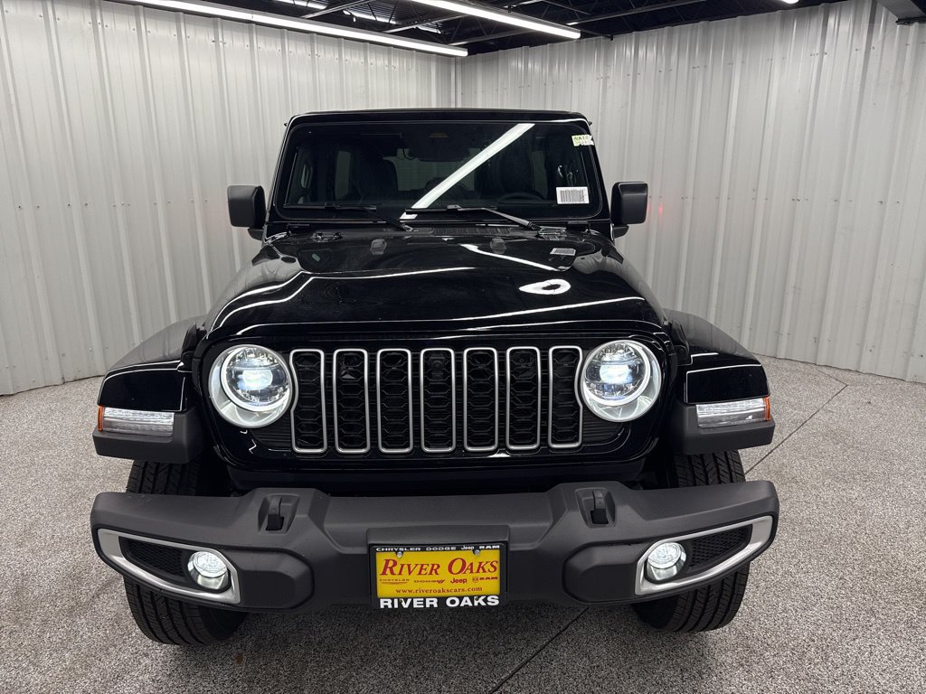 New 2026 Jeep Wrangler Unlimited Sahara AWD/4WD image 2