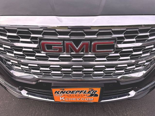 Used 2022 GMC Terrain Denali w/ LPO, Floor Liner Package AWD/4WD image 32