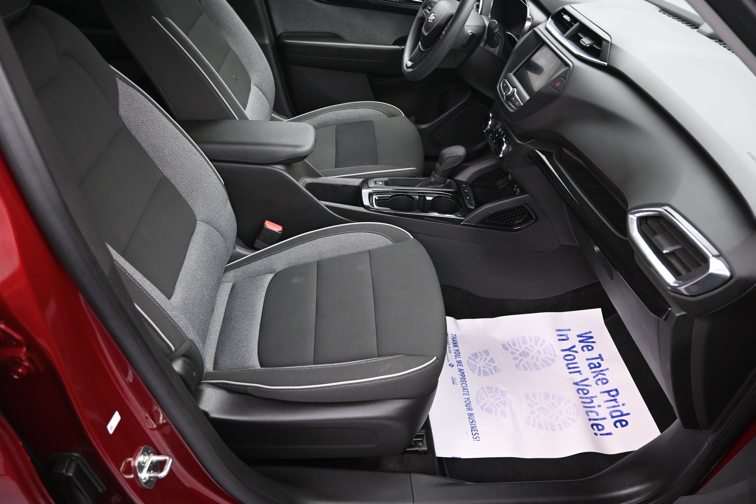 Certified 2023 Chevrolet TrailBlazer LT FWD image 30