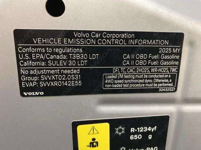 Used 2025 Volvo XC60 B5 Plus AWD/4WD image 89