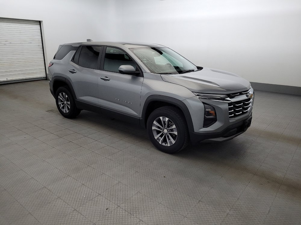 Used 2025 Chevrolet Equinox LT FWD image 11