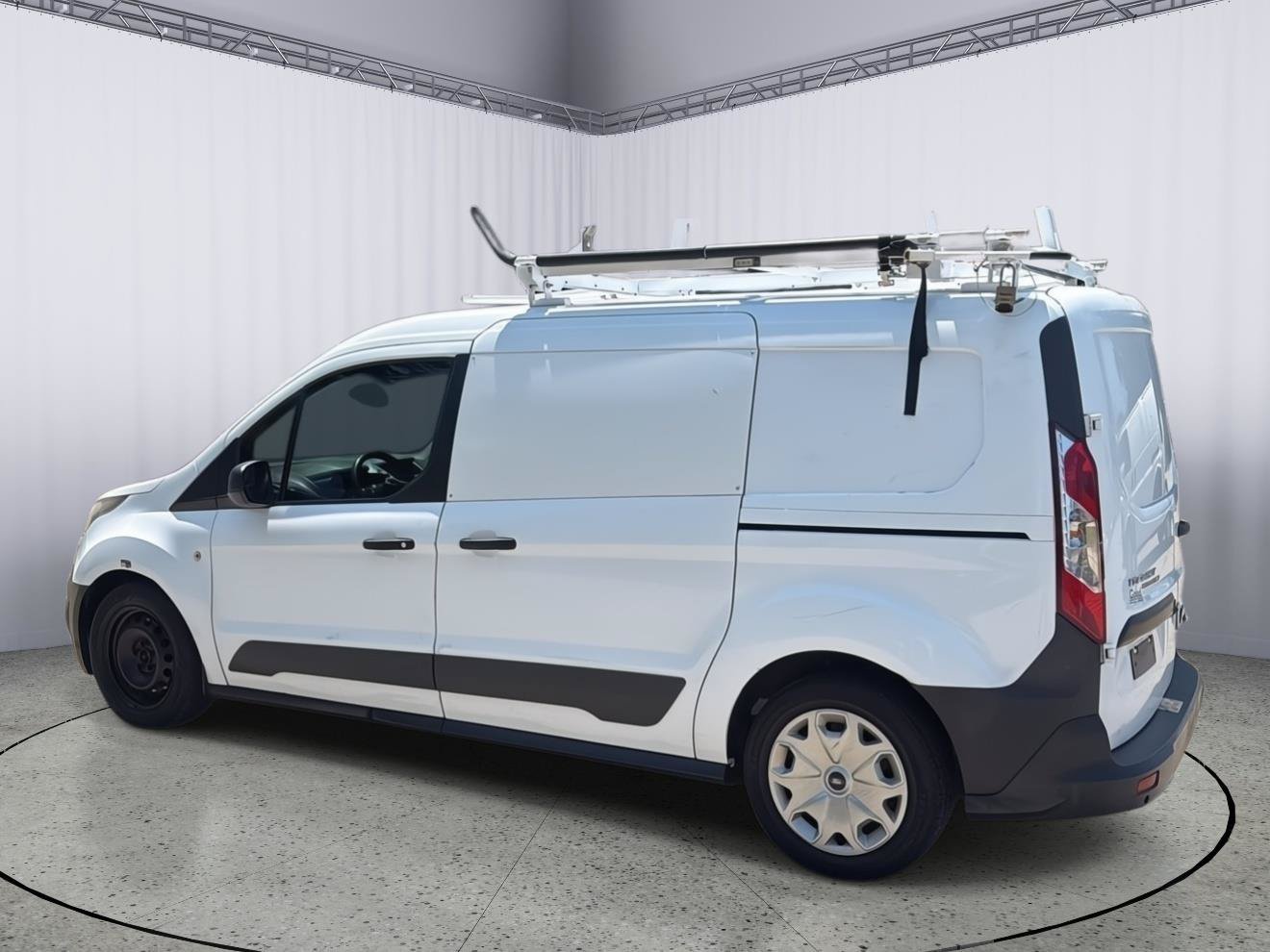 Used 2016 Ford Transit Connect XL FWD image 4