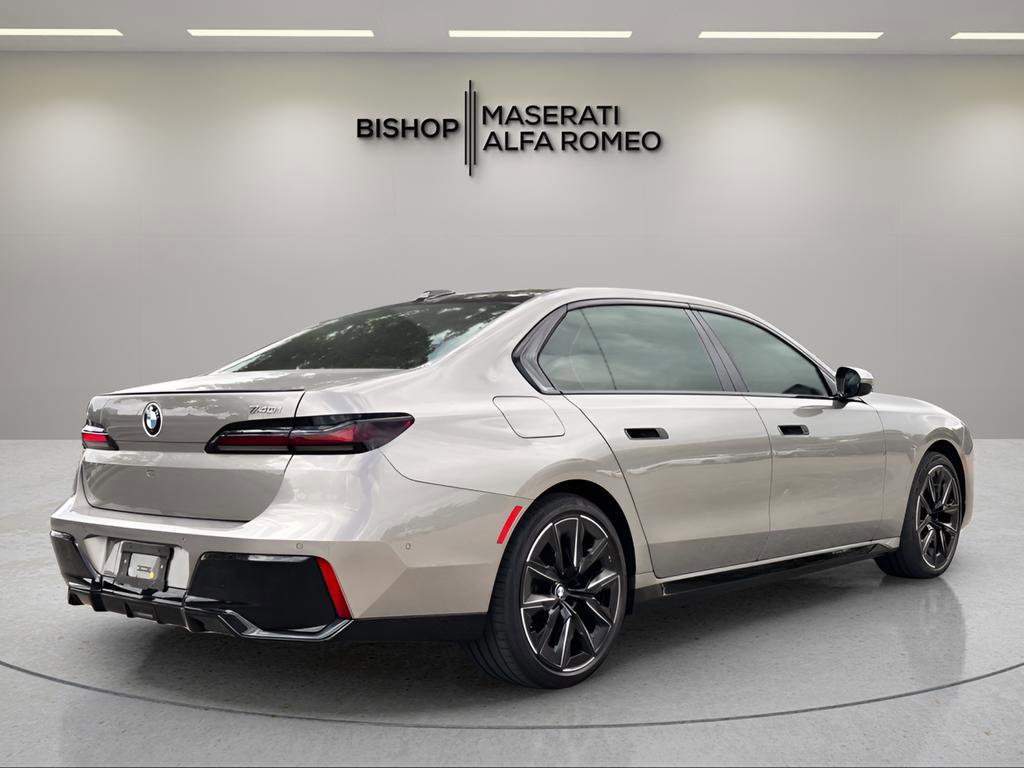 Used 2024 BMW 740i w/ Premium Package image 6