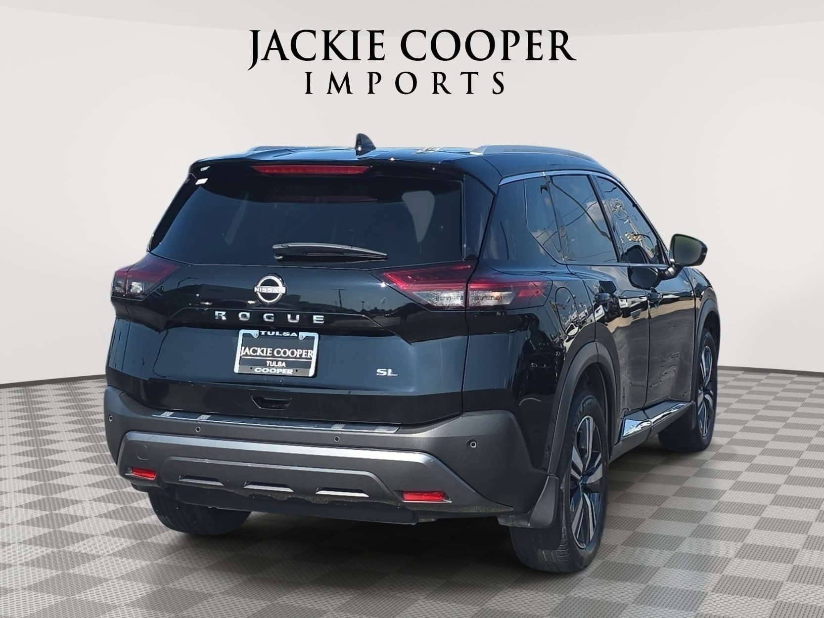 Used 2023 Nissan Rogue SL w/ SL Premium Package FWD image 5