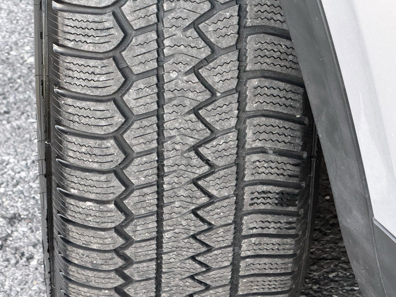 Used 2018 Volkswagen Atlas SE image 32