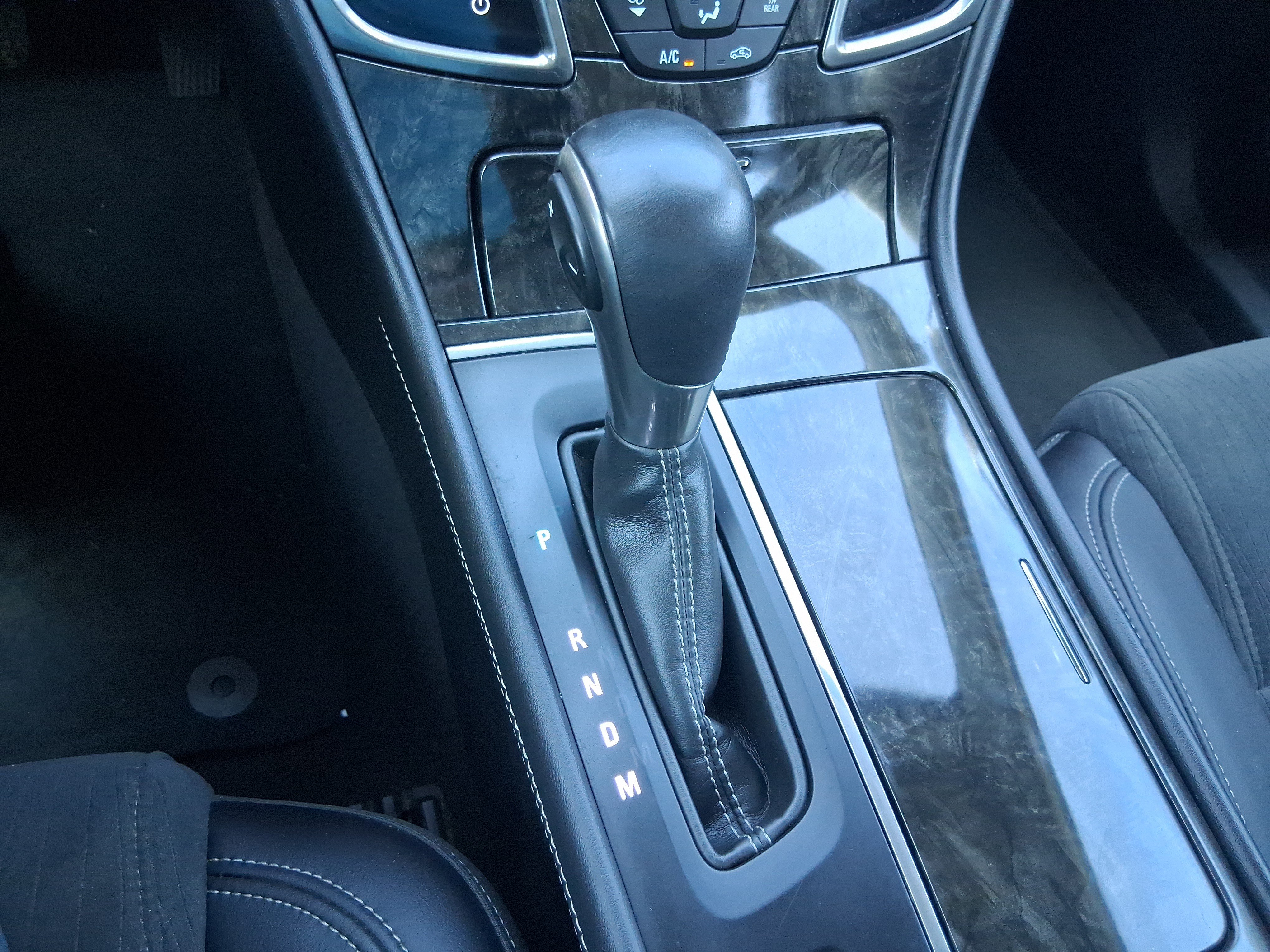 Used 2014 Buick LaCrosse FWD image 24