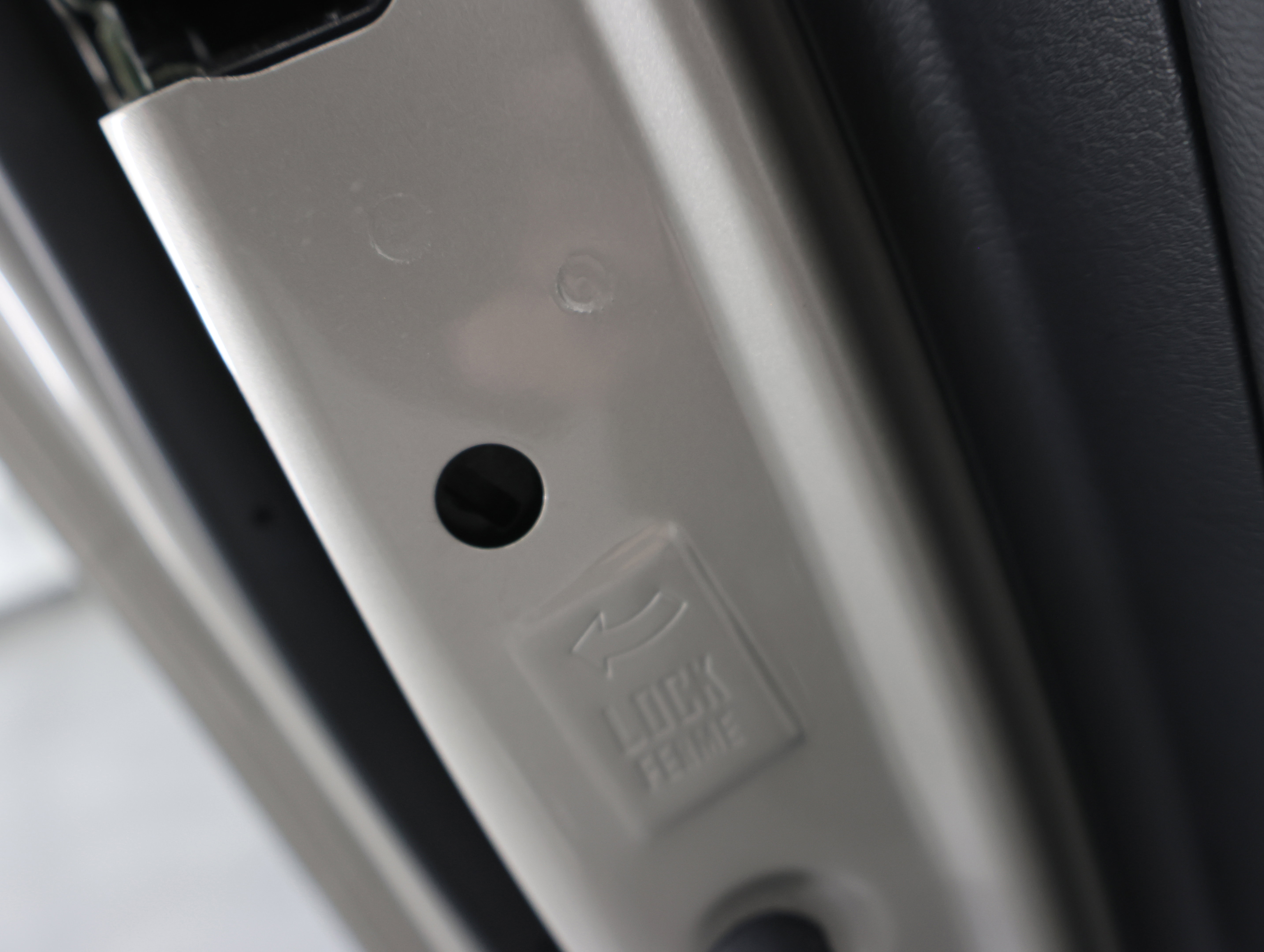 Used 2024 MAZDA MAZDA3 s image 33