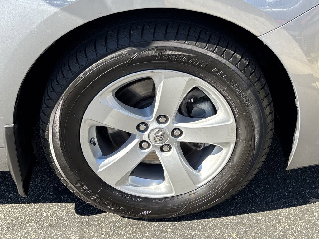 Used 2017 Toyota Sienna LE image 29