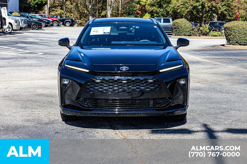 Used 2025 Toyota Crown Signia image 11