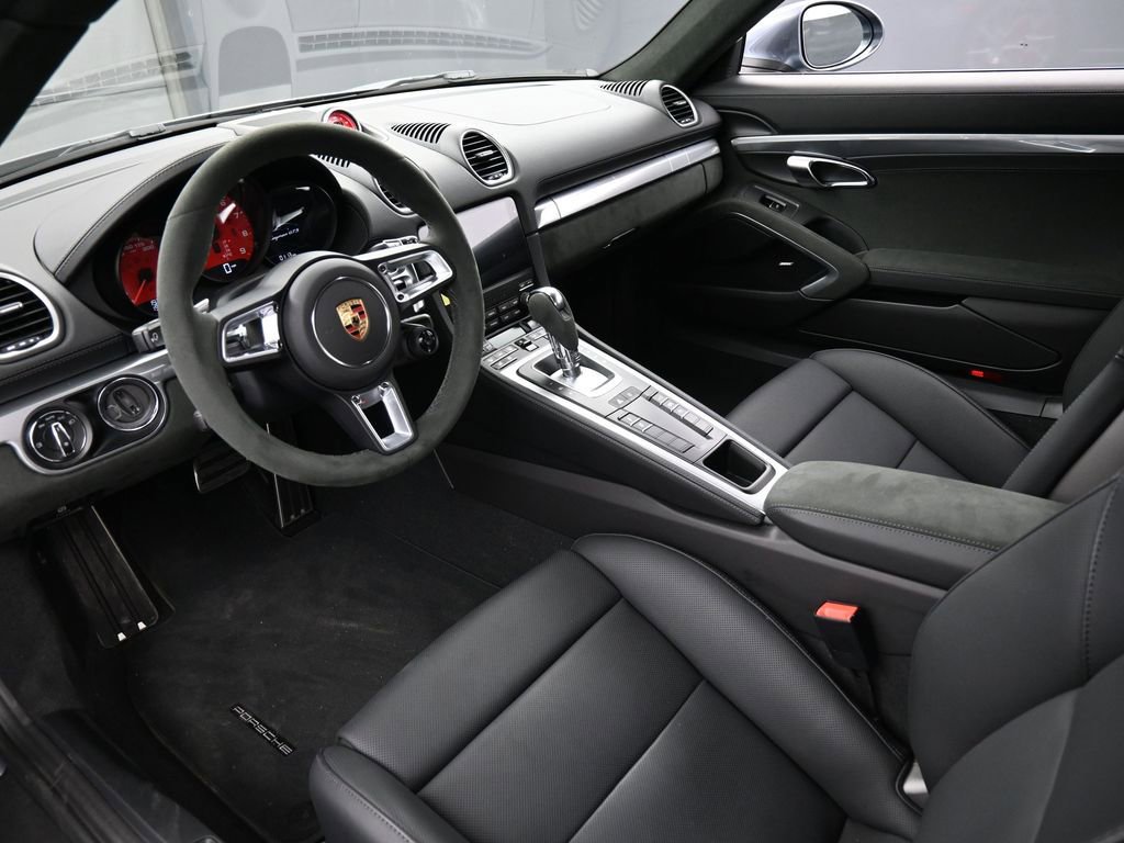 Certified 2025 Porsche 718 Cayman GTS image 4