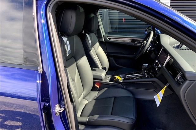 Certified 2026 Porsche Macan image 25