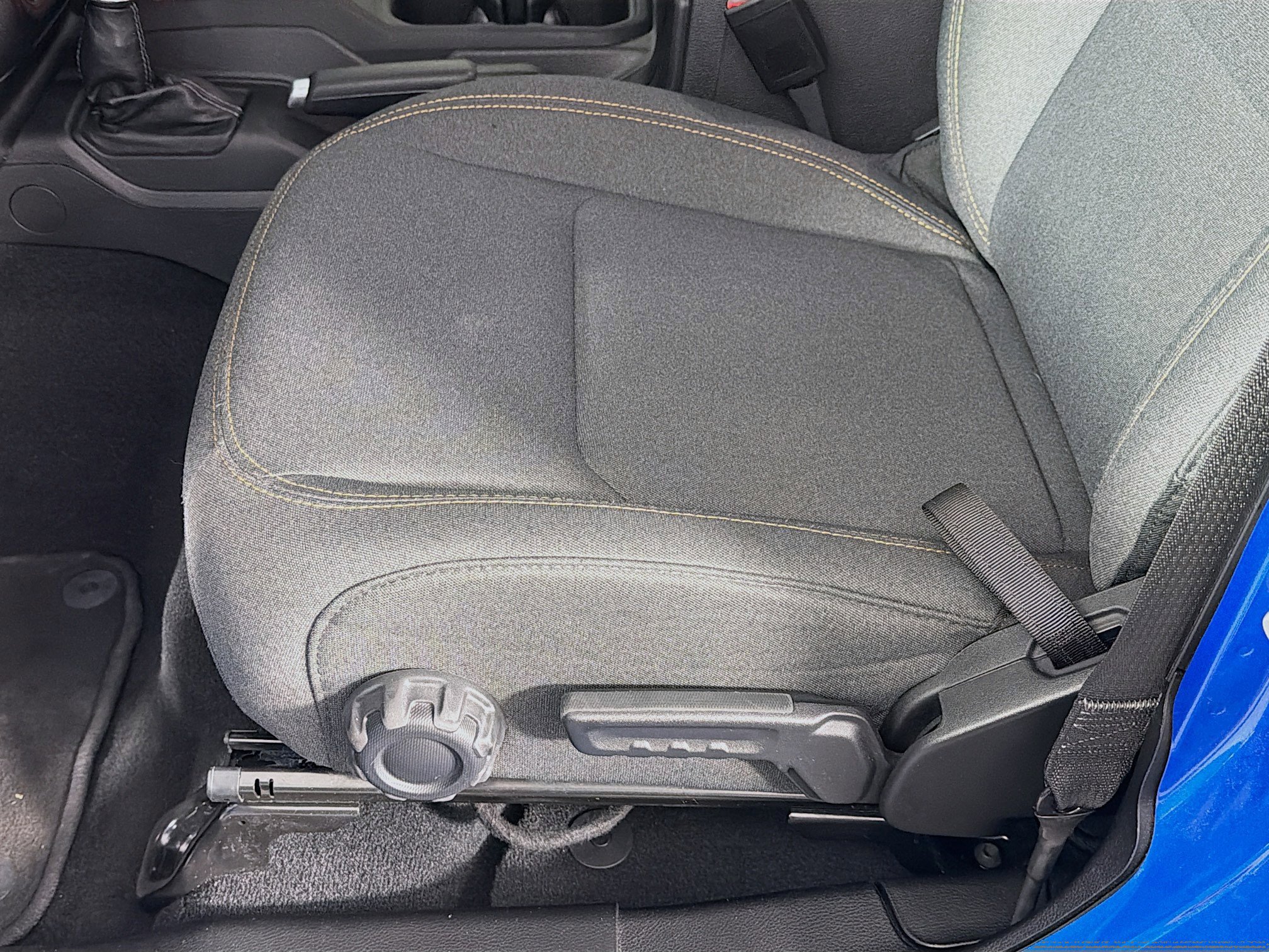 Used 2024 Jeep Wrangler Sport S image 20