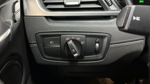 Used 2018 BMW X2 sDrive28i FWD image 16
