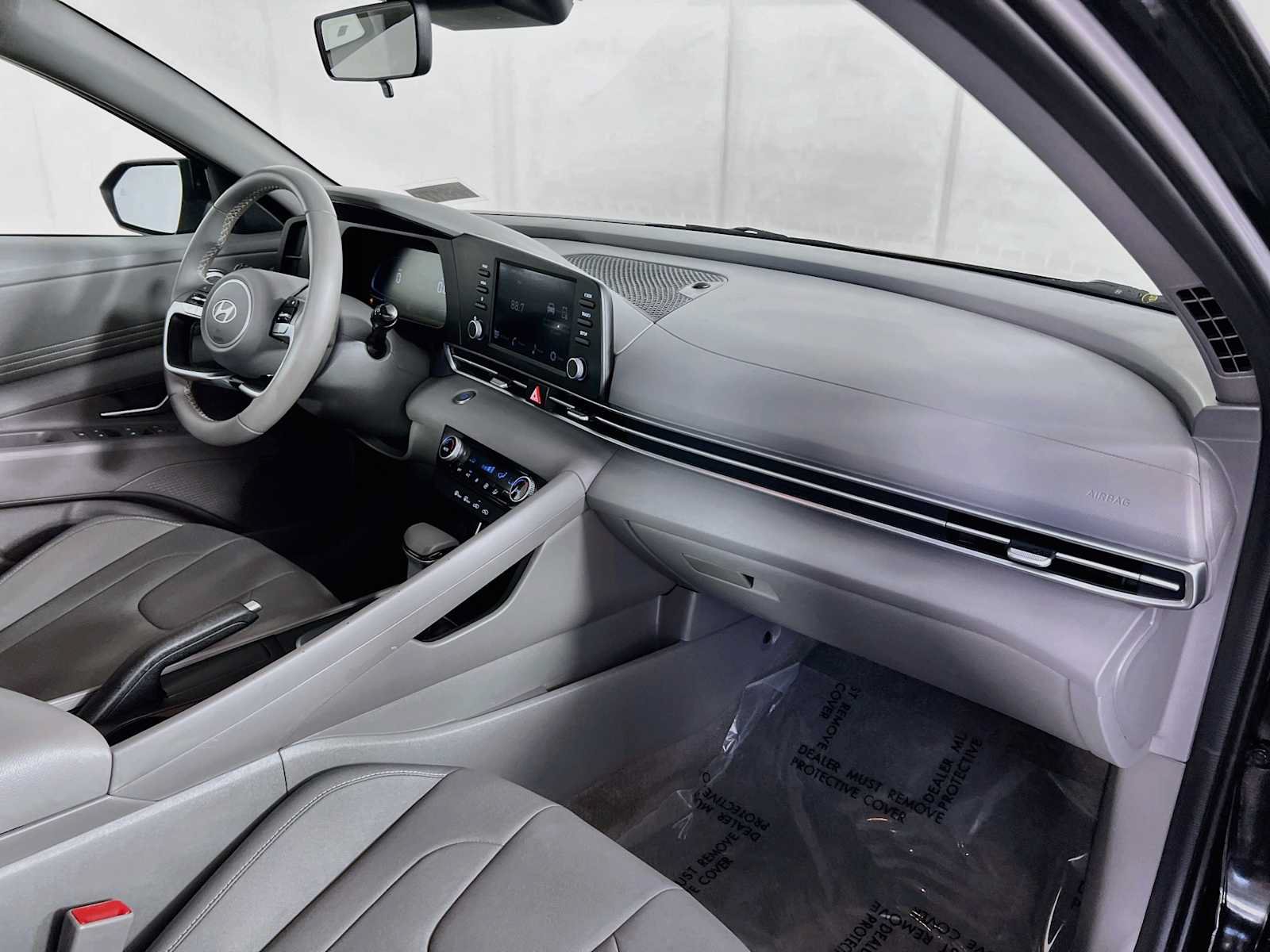Certified 2025 Hyundai Elantra Sport FWD image 28