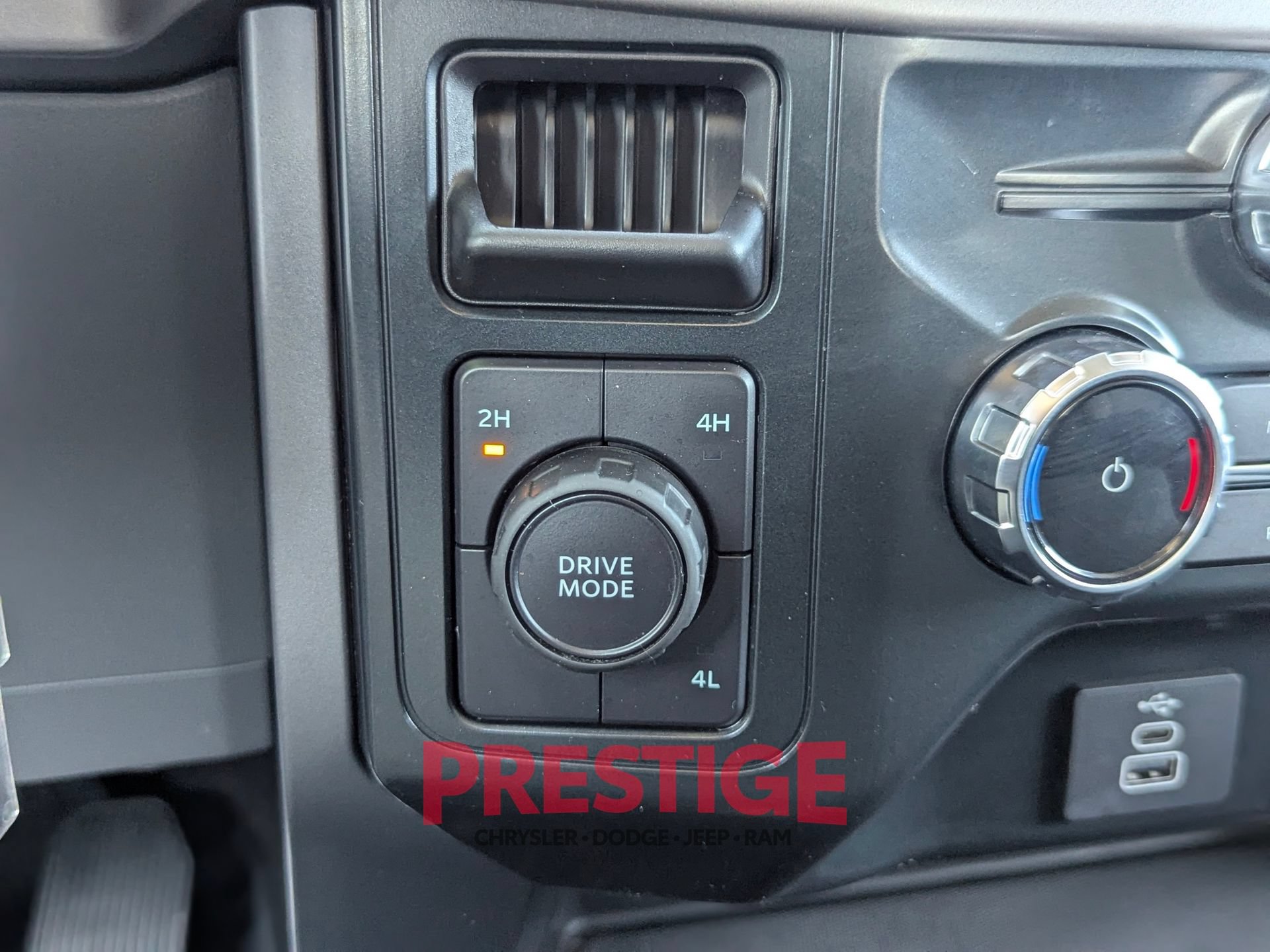 Used 2025 Ford F150 XLT w/ Equipment Group 301A Standard AWD/4WD image 23