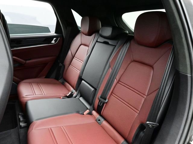 New 2025 Porsche Cayenne Turbo image 14
