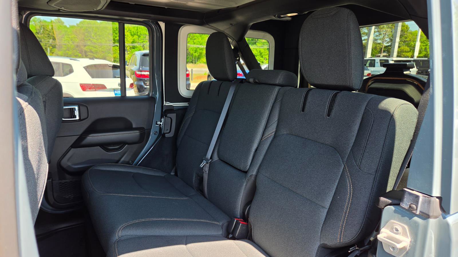 Used 2024 Jeep Wrangler Sahara image 46