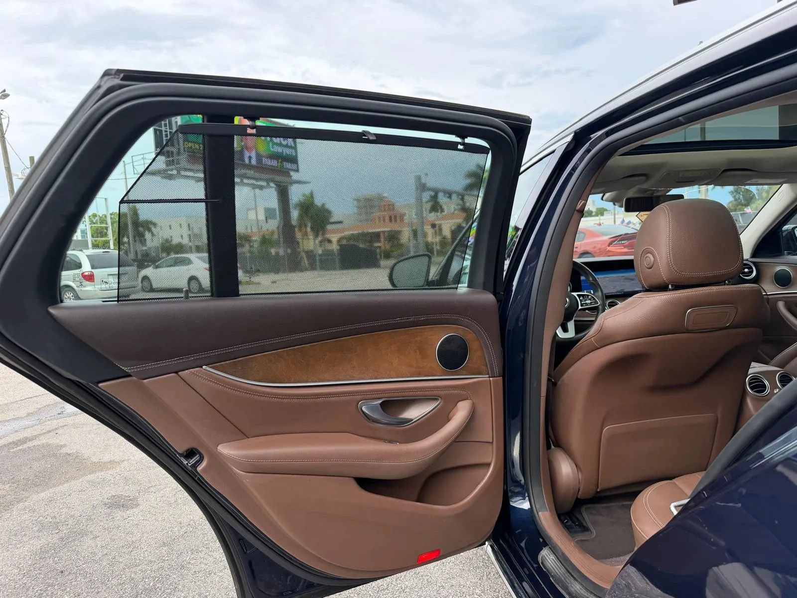 Used 2019 Mercedes-Benz E 450 4MATIC Wagon image 31