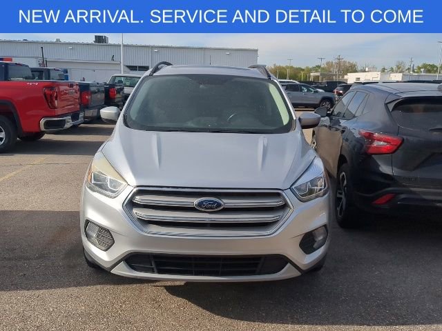 Used 2017 Ford Escape SE w/ SE Leather Comfort Package AWD/4WD image 9