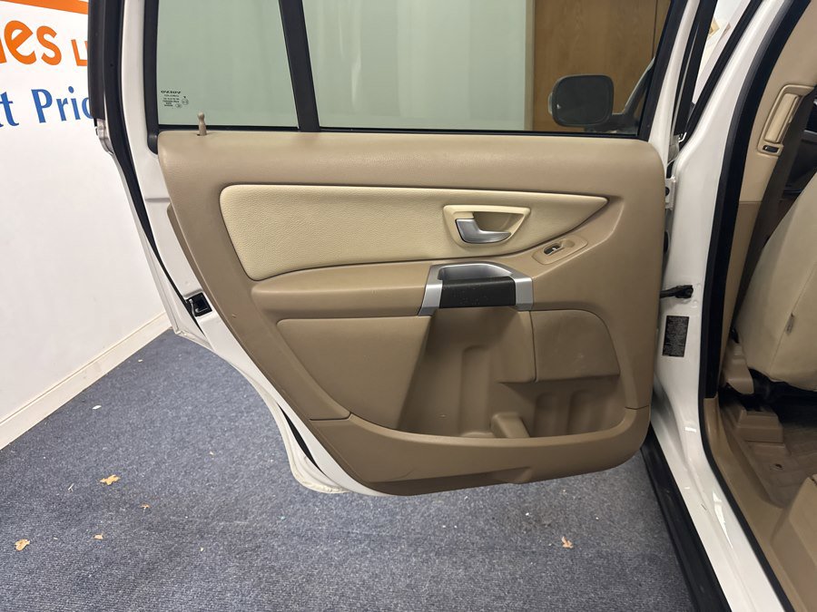 Used 2012 Volvo XC90 3.2 image 12