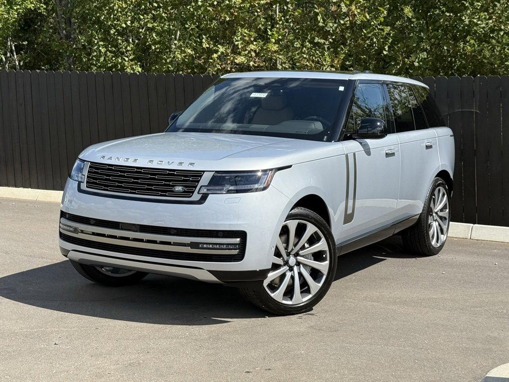 New 2025 Land Rover Range Rover SE image 1