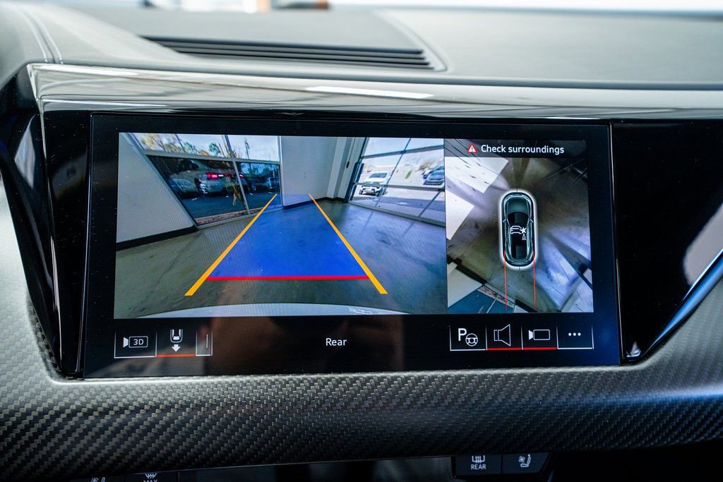 Used 2024 Audi e-tron GT Prestige image 47