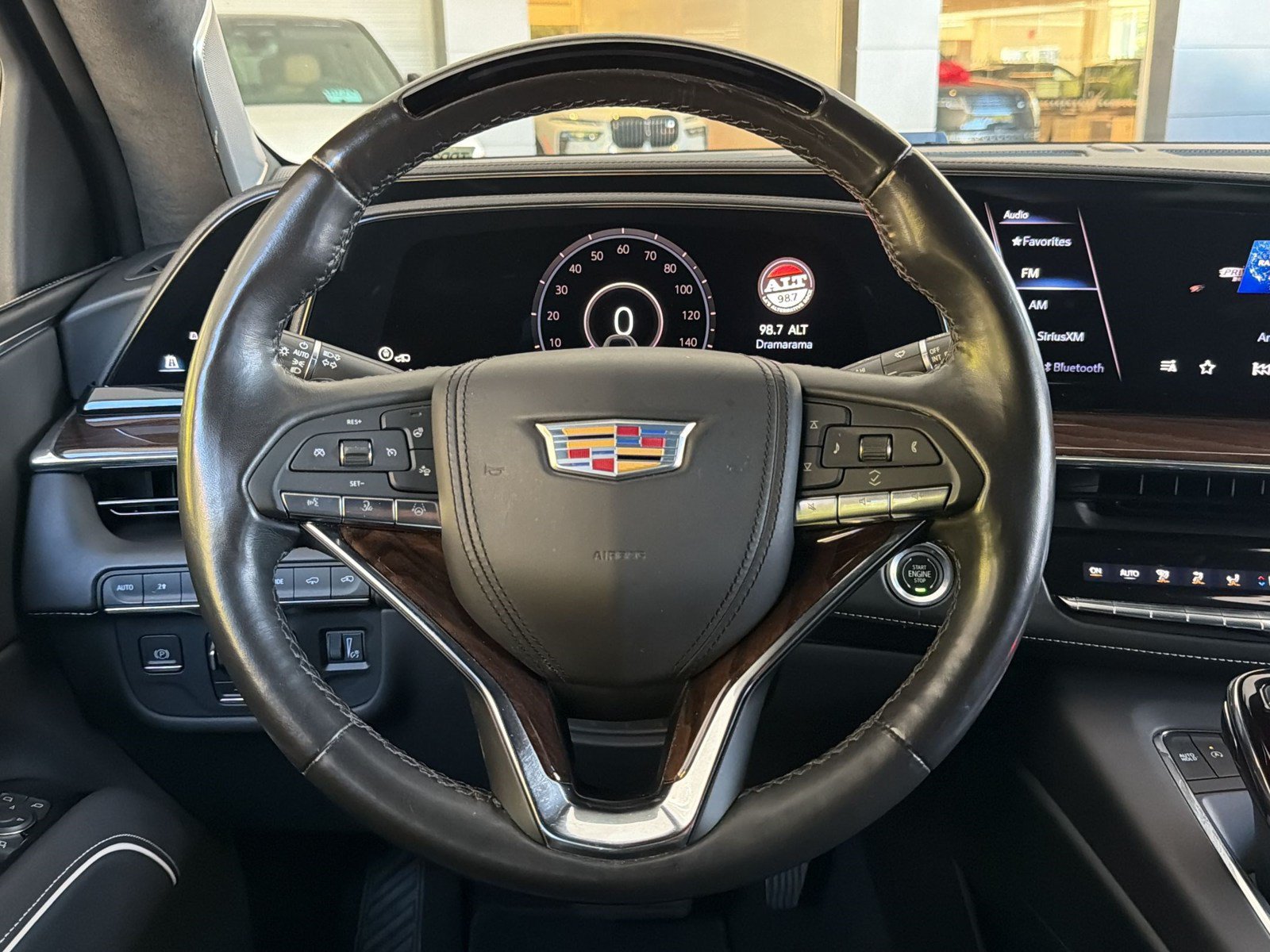 Used 2023 Cadillac Escalade ESV Sport Platinum w/ LPO, ONYX Package AWD/4WD image 11