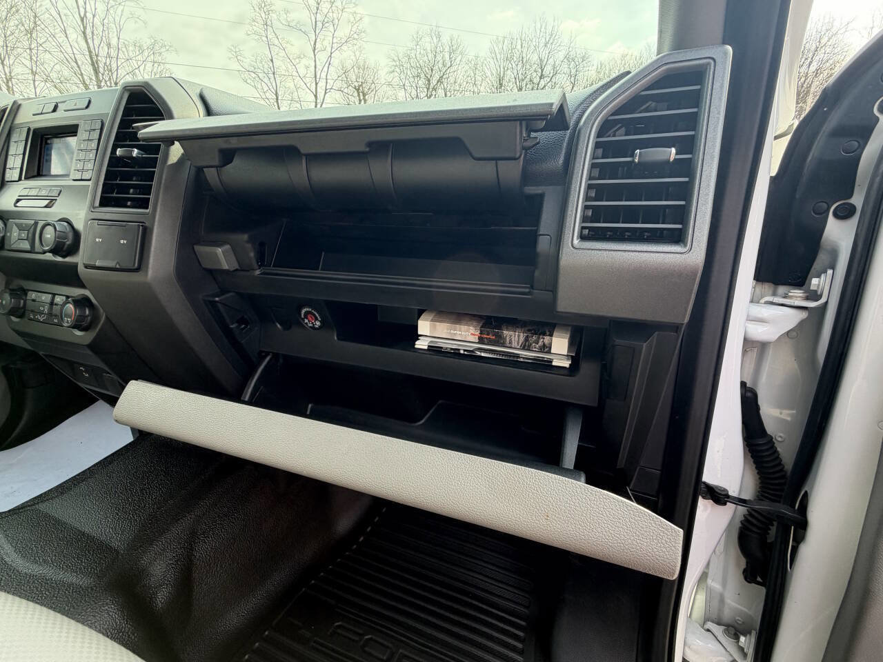 Used 2021 Ford F350 XL w/ Power Equipment Group image 40