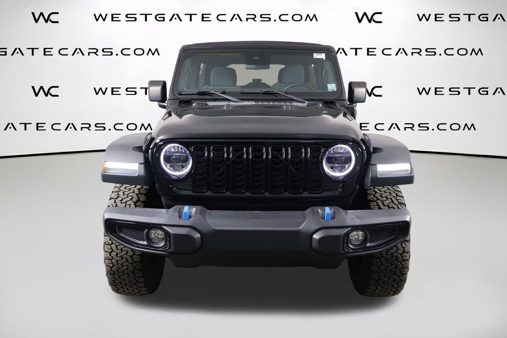 Used 2024 Jeep Wrangler Unlimited AWD/4WD image 2