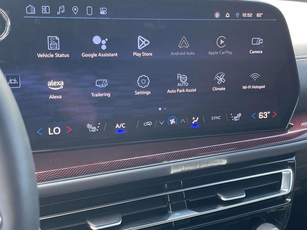 Used 2024 Chevrolet Traverse Z71 w/ Enhanced Driving Package image 28