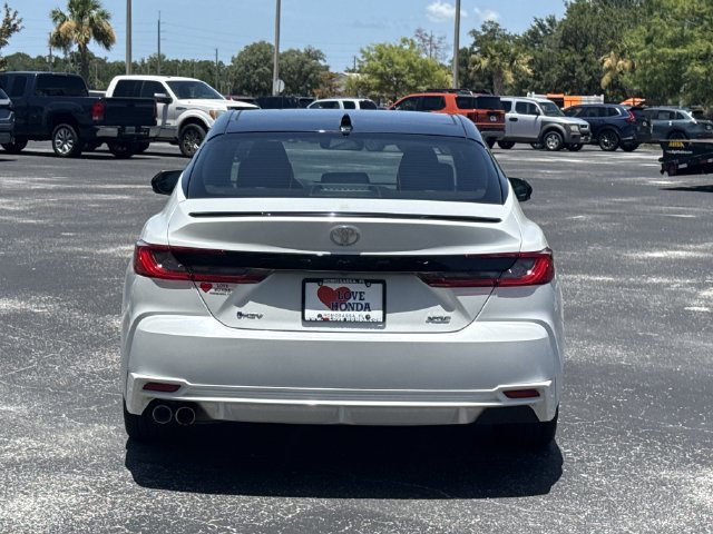 Used 2025 Toyota Camry XSE FWD image 8
