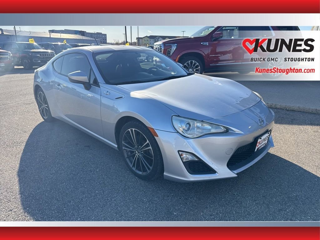 Used 2013 Scion FR-S image 2