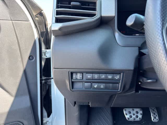 Used 2025 Toyota Tundra Limited w/ TRD Off-Road Package AWD/4WD image 10