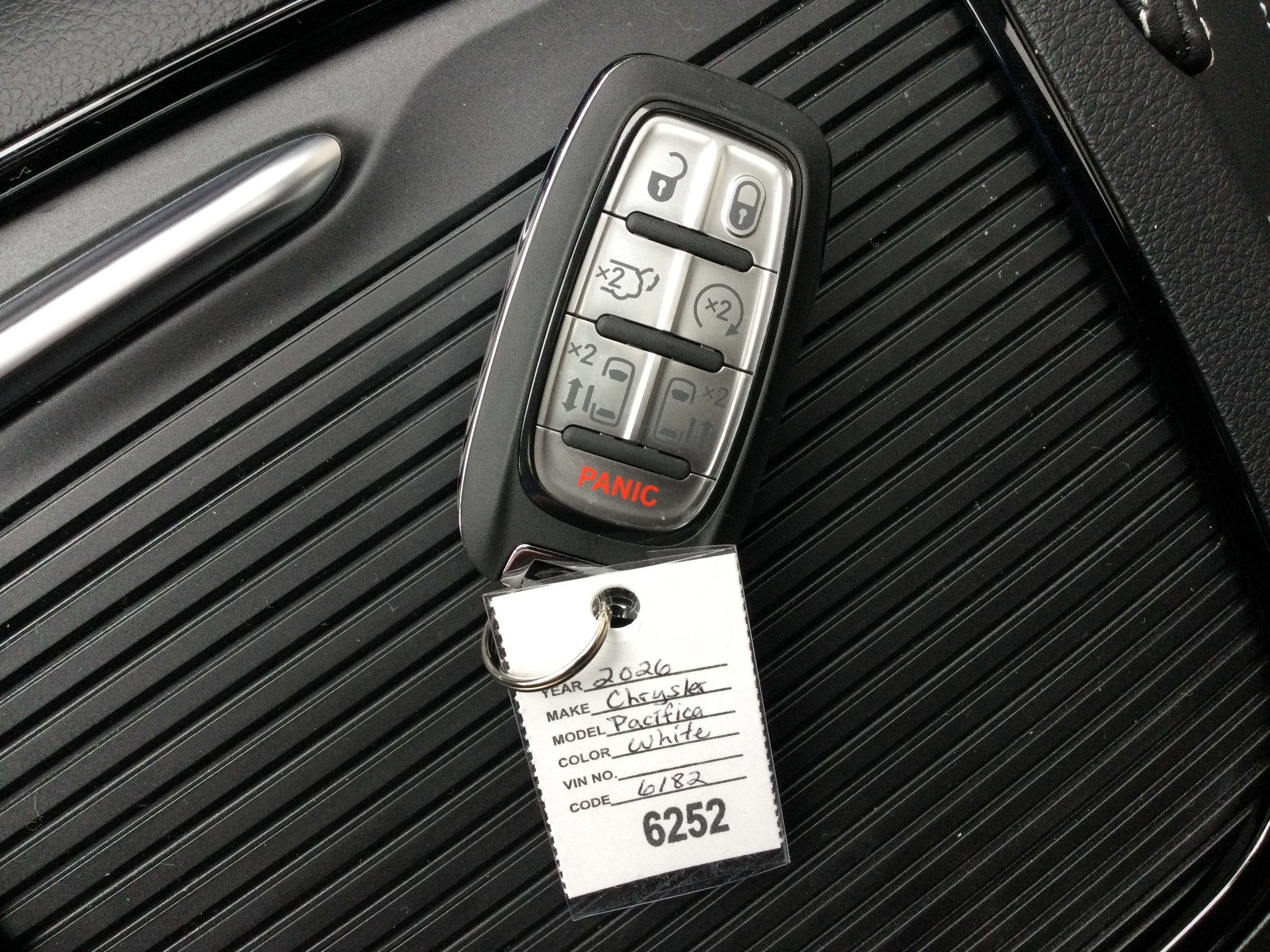 New 2026 Chrysler Pacifica Limited AWD/4WD image 21