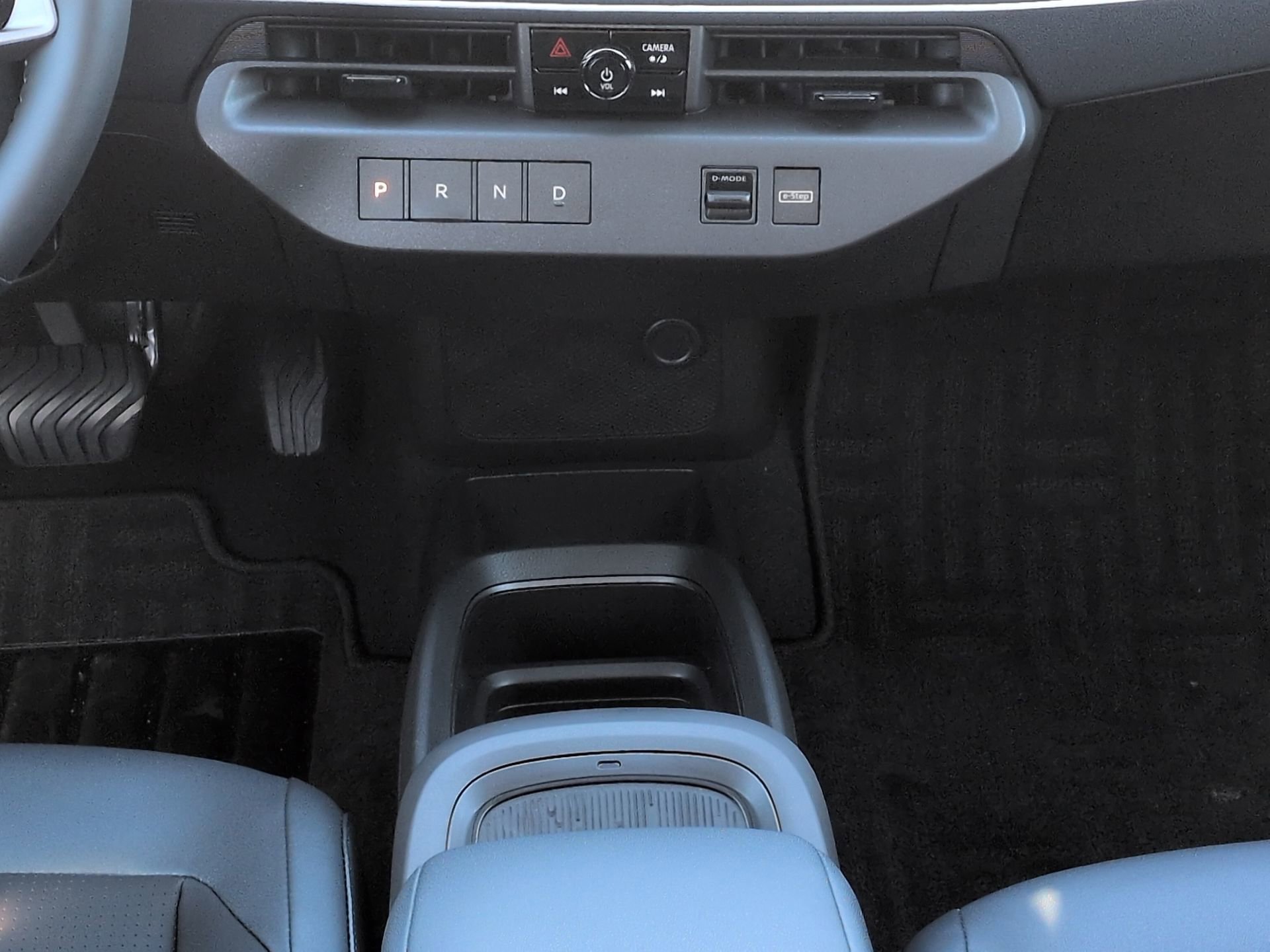 New 2026 Nissan Leaf SV+ w/ Floor Mat Package (SV+) FWD image 19