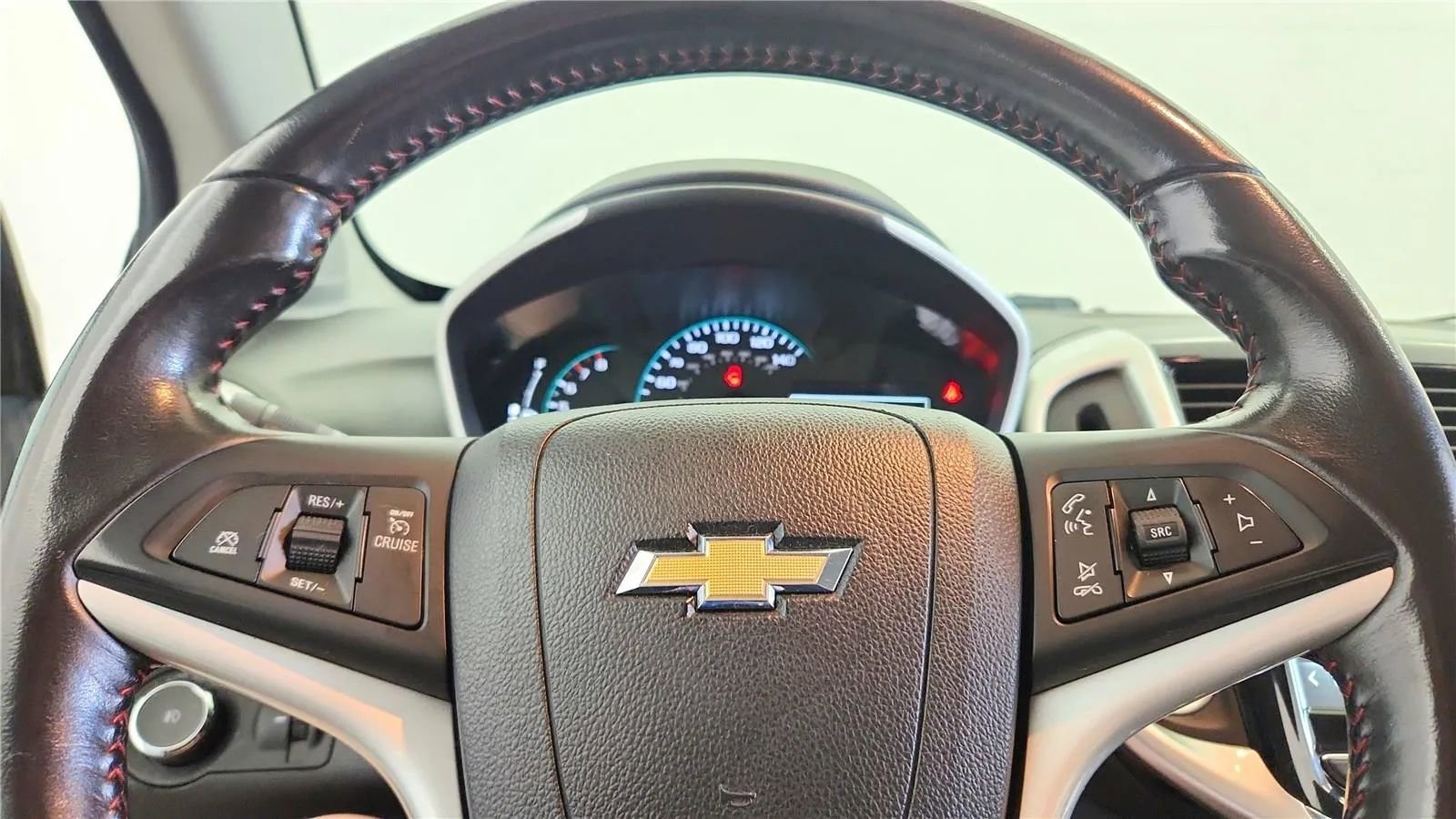 Used 2017 Chevrolet Sonic LT w/ Convenience Package FWD image 26