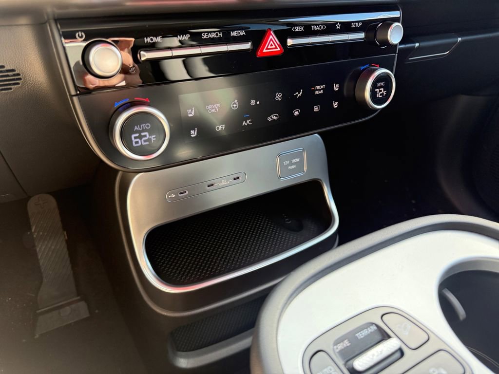 New 2026 Hyundai Ioniq 9 SEL image 17