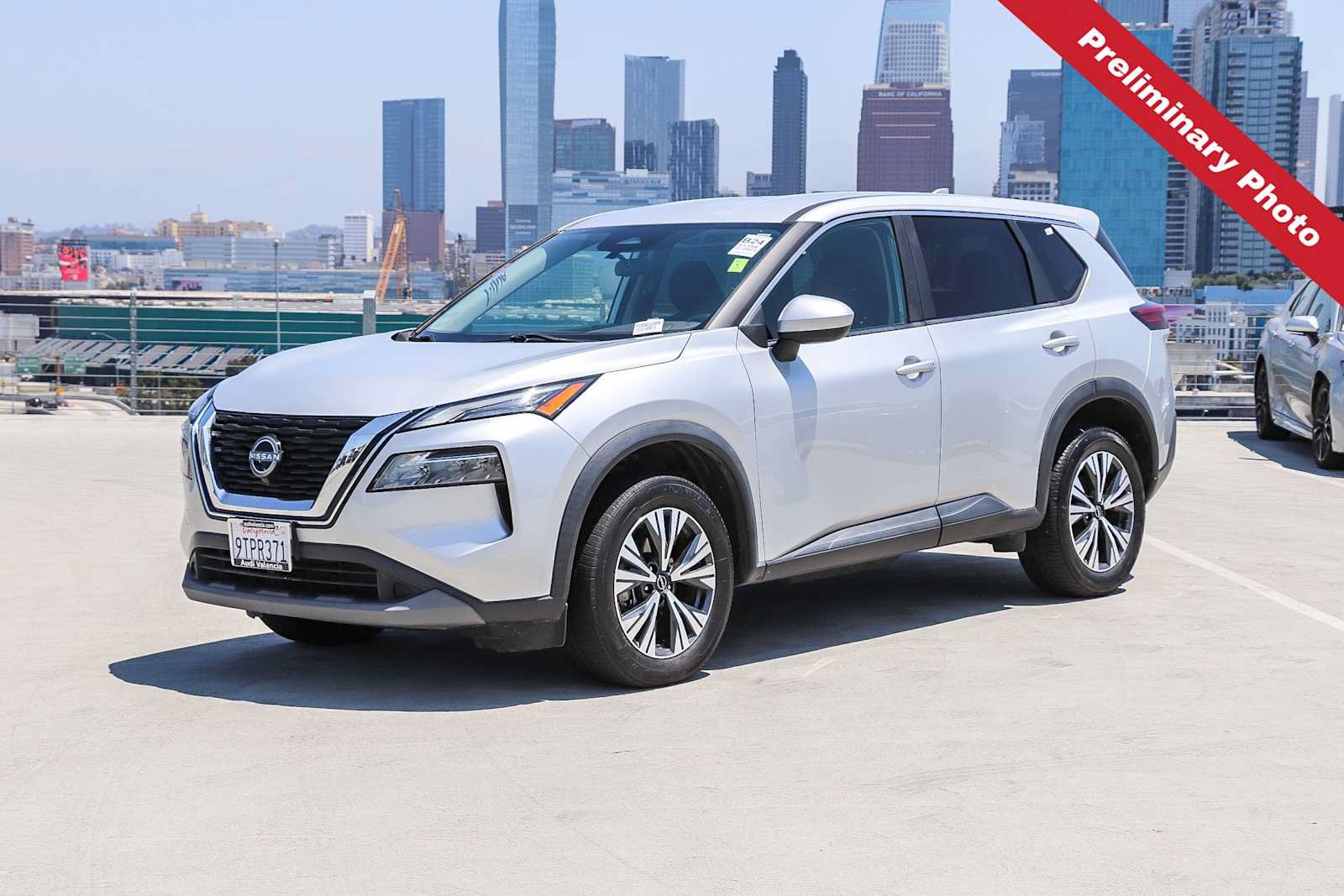 Used 2023 Nissan Rogue SV AWD/4WD image 1