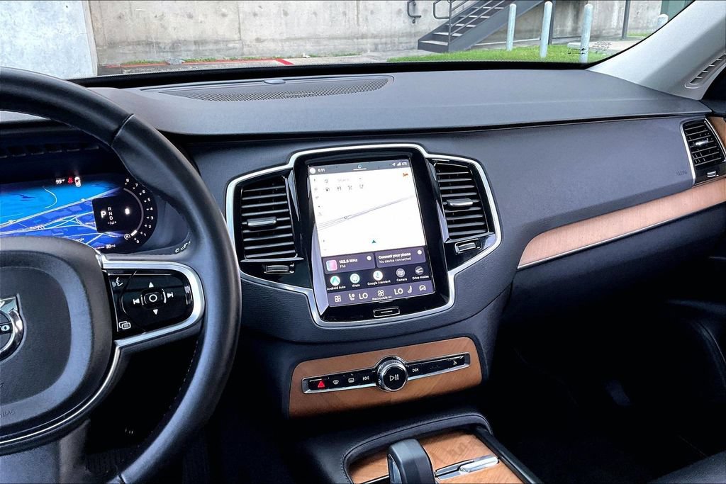 Used 2023 Volvo XC90 B6 Plus AWD/4WD image 8