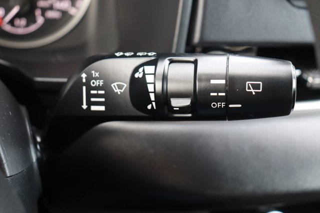 Used 2024 Mitsubishi Outlander ES image 23