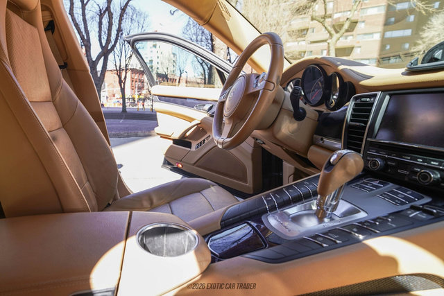 Used 2012 Porsche Panamera 4 image 54