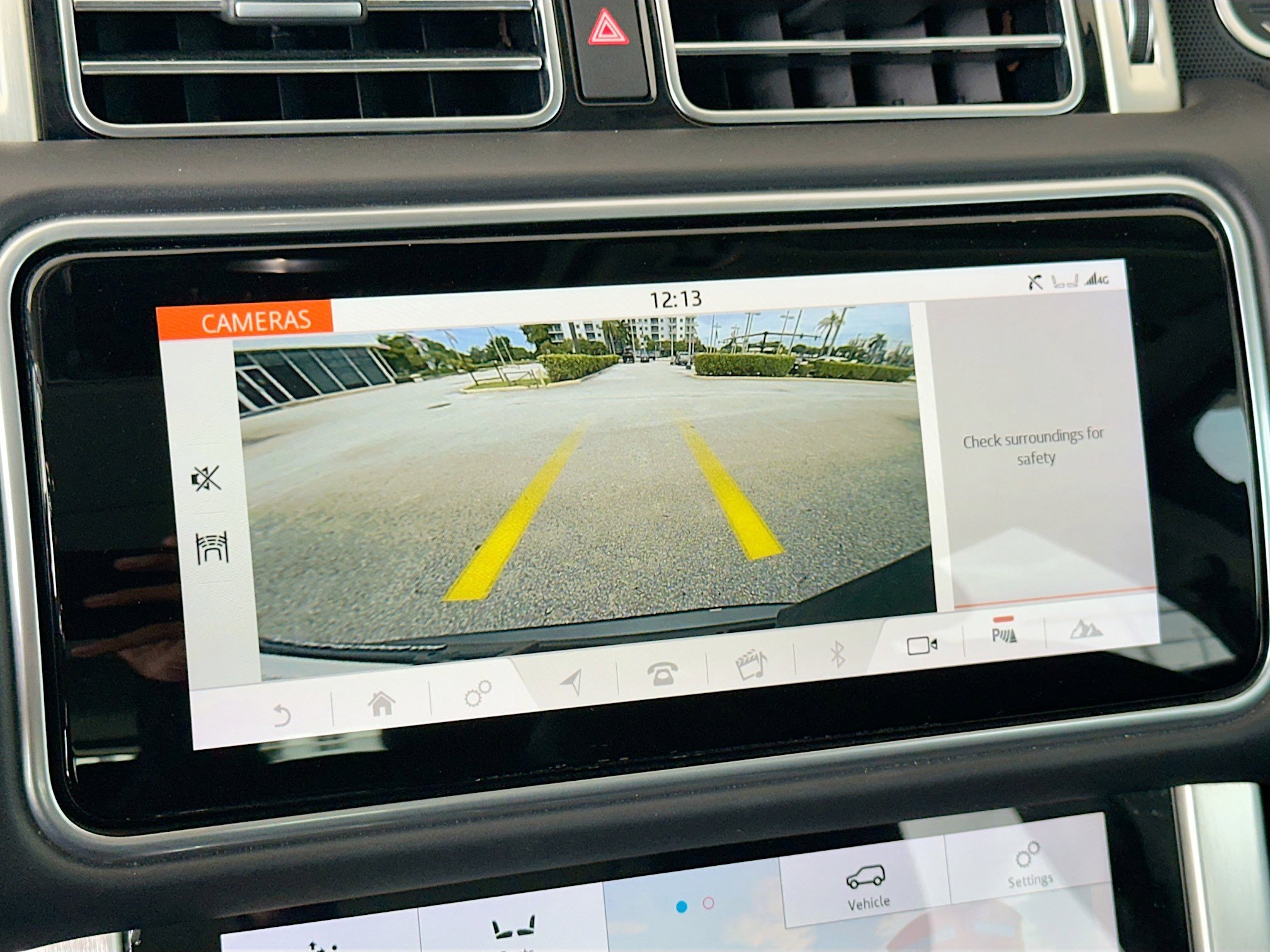 Used 2019 Land Rover Range Rover Supercharged AWD/4WD image 14
